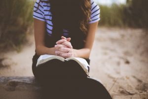 Read more about the article Orações Milagrosas – Esta Oração Vai Mudar Sua Vida Se Você Orar Diariamente