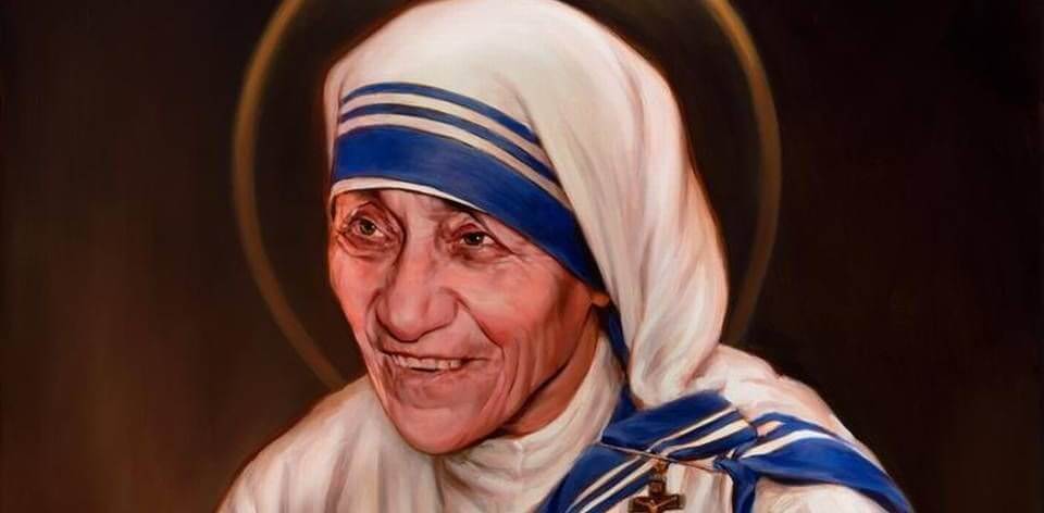 You are currently viewing 30 Frases Extraordinárias de Madre Teresa Que Vão Tocar o Seu Coração