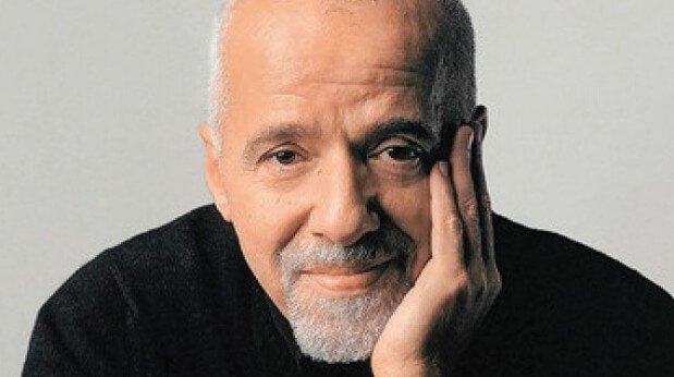 You are currently viewing 55 Frases de Paulo Coelho Para Encontrar a Sua Felicidade
