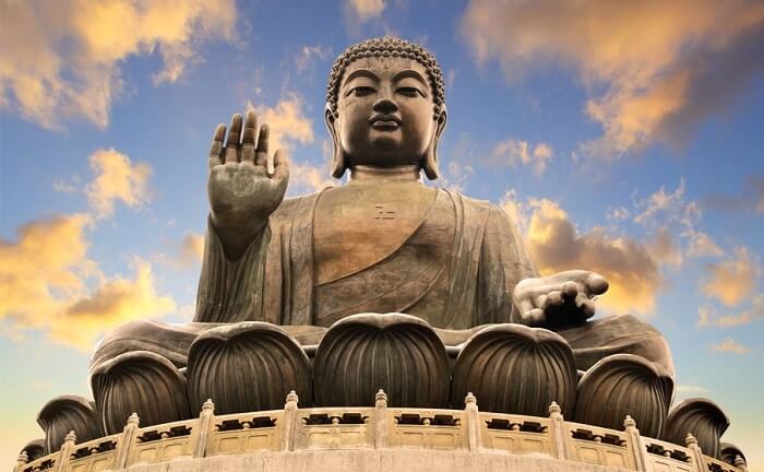 You are currently viewing Você Precisa Ler Essas 10 Reflexões Incríveis Do Budismo Sobre o Egoísmo