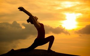 Read more about the article Encontrando a Calma Em Meio Ao Caos – Os Benefícios Da Yoga Nos Momentos Difíceis