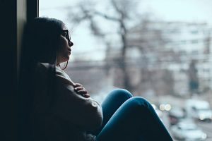 Read more about the article Carta Para Uma Mulher Triste… Esta Carta Vai Tirar Você De Qualquer Depressão Instantaneamente
