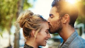 Read more about the article 10 Maneiras de fazer uma mulher se sentir amada que todos os homens deveriam conhecer