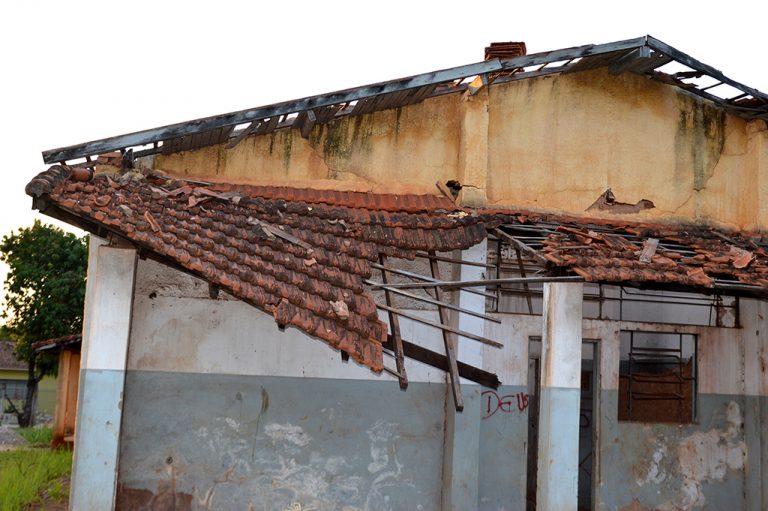 Sonhar Com Teto Caindo ?É Mau Presságio??