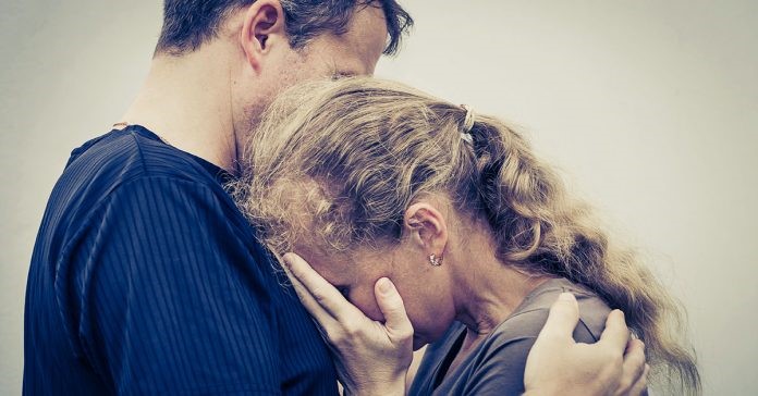 You are currently viewing 10 Coisas em um relacionamento que são piores que infidelidade – Eu nunca perdoaria a #10
